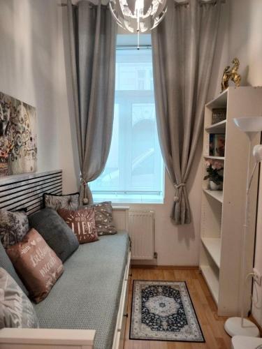 3-room apartment with small, cozy rooms