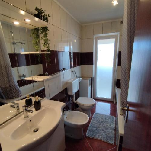 APARTMANI MEMIĆ 100M OD MORA