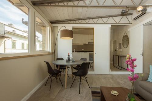 Apartments Florence- Painter's Attic