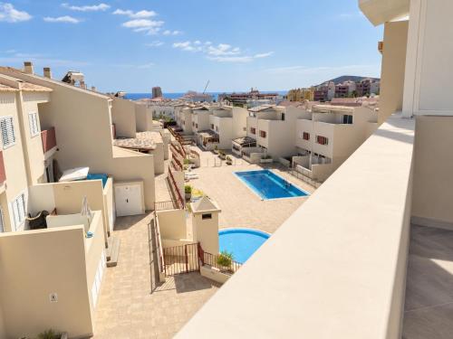 Los Cristianos - 5 Bedroom Townhouse