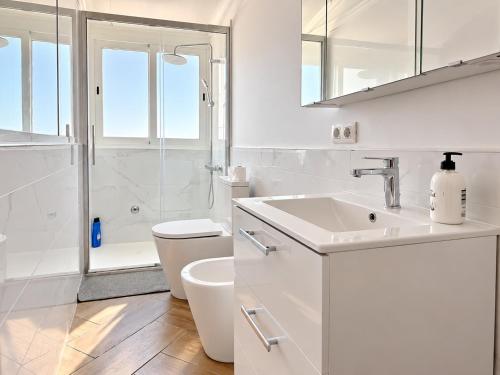 Los Cristianos - 5 Bedroom Townhouse