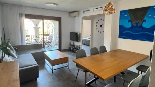 Beach & Marina at Your Door - 2BR - La Duquesa