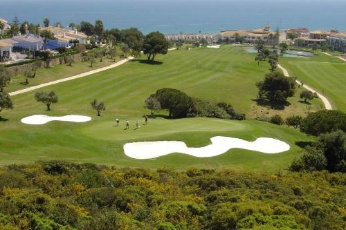 Beach & Marina at Your Door - 2BR - La Duquesa