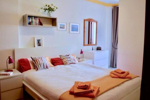 1a Komfortable Ferienwohnung erste Strandreihe Playa Burriana WiFi air conditioning front row