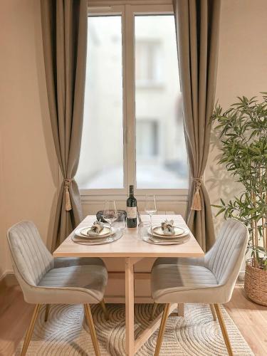 Charming Studio Heart of the Marais by Melvane