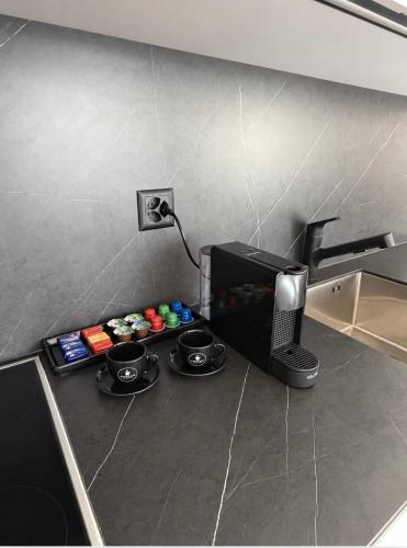 Neue Wohnung mit Balkon & nahe Bushaltestelle nach Saas-Fee