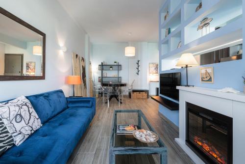 F & B Collection - Flat for 4