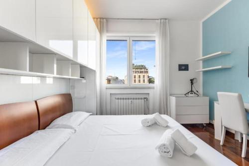 DHOME Pantano - Velasca Tower Apartments
