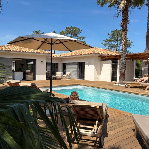 Superbe Villa 14 pers, vue mer et piscine chauffée