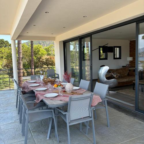 Superbe Villa 14 pers, vue mer et piscine chauffée