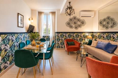 Trevi Fountain Stylish Penthouse IREX Apartment