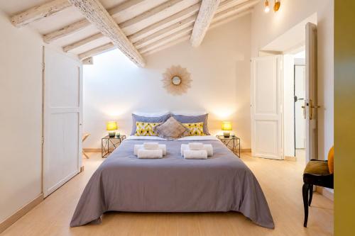 Trevi Fountain Stylish Penthouse IREX Apartment
