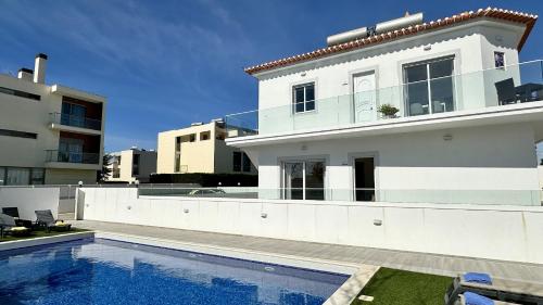 Villa Hibisco - Private Pool - 16 Pax - Albufeira