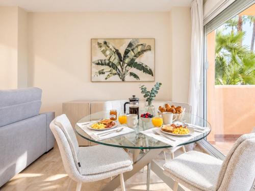 GuestReady - Marbella vibes with pool