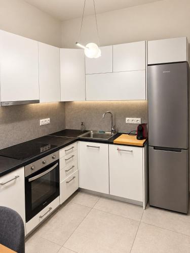 Basement Studio for 3 people Athens center