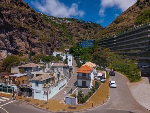 New Casa Leo by Your Madeira Rentals