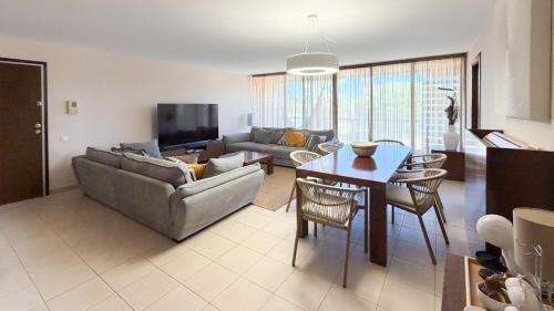 Herdade dos Salgados, T3 8E-1C, Vila das Lagoas