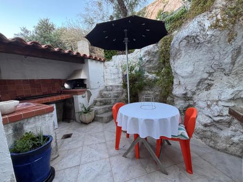 LA FLIBUSTE DES GOUDES Villa de charme, Jardin et Vue Mer au Cœur des Calanques