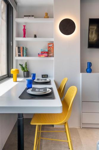 Morfes Karyatis studio,5 minutes from Monastiraki square