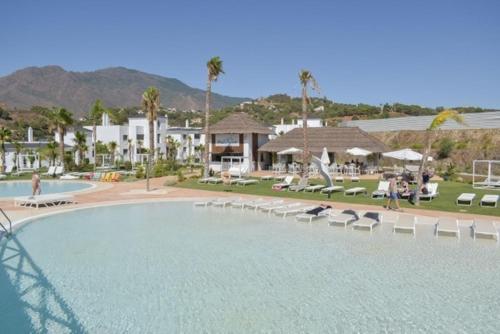 Luxury 2 bedrooms apart-Rador de Estepona Hills