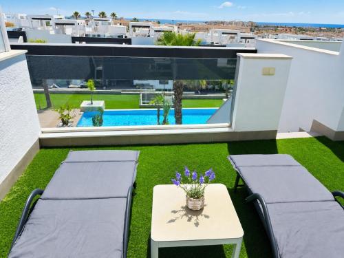 Luxury Penthouse with private Rooftop Terrace