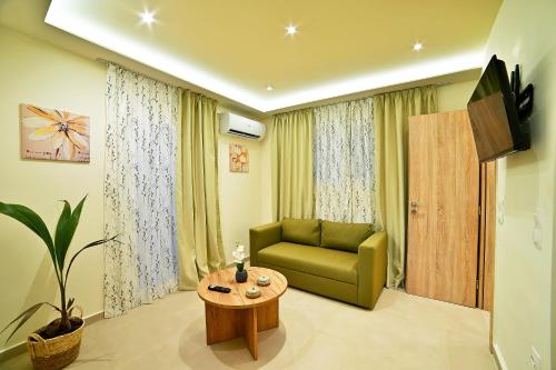 49 Evrou Street - Terrace Retreat N3