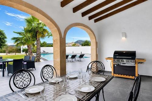 Villa Orlando by Aguilarent