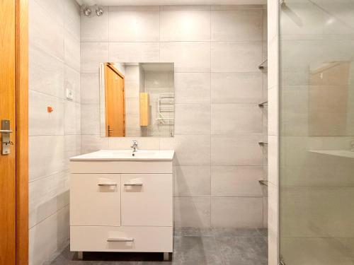 Lisbon 103D Apartment