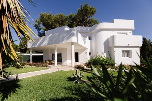 02 Villa Ulises by Abarzo