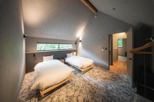 Birdcall Chalet by Jade Villa
