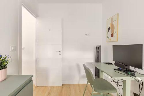 Modern Room in Madrid City