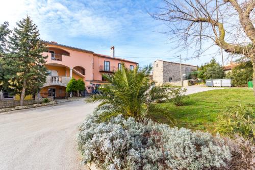 Fotografie z fotogalerie ubytování Apartments Gloria v destinaci Ližnjan