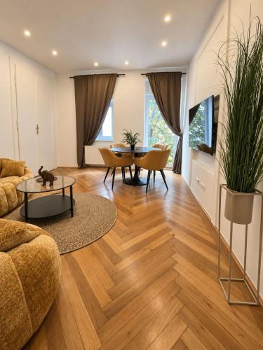 City Stay Apartment l JOS12