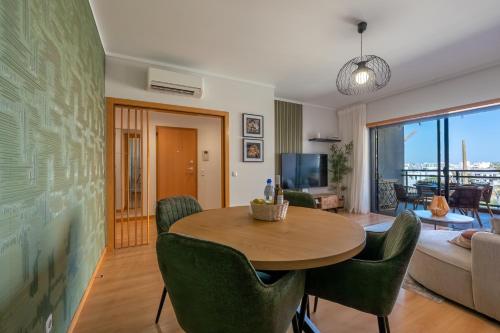 The Simon Residences - Ria Retreat