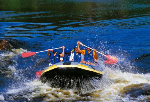 Tetamu yang menginap di Varjola Holiday Center