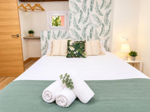 EL RINCÓN DEL MARQUÉS ÁTICO con aire acondicionado junto a Laurel