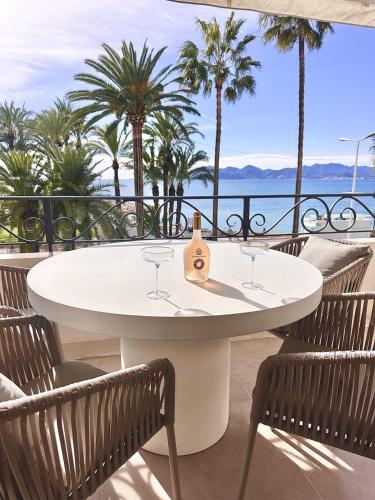 Luxury Suite with Sea View on La Croisette