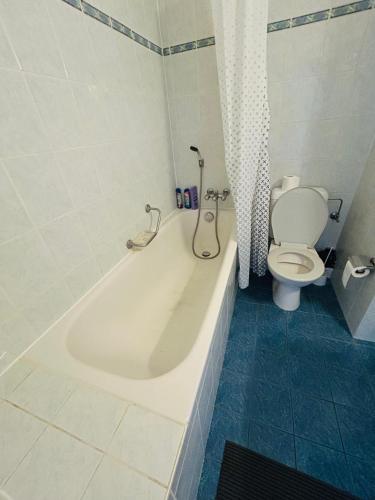 Living room, apartment, bedroom, excellent access
