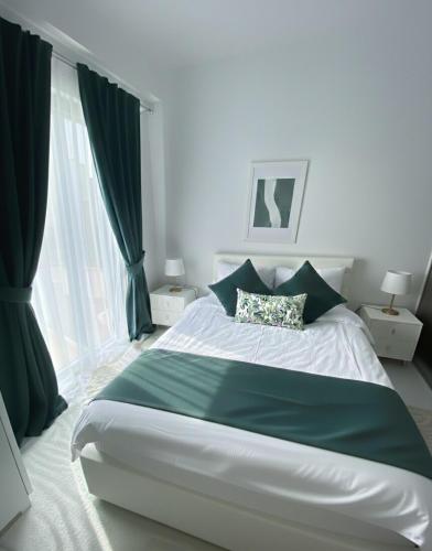 Coastal Retreat - Pool, Big Terrace, 3Min to Beach