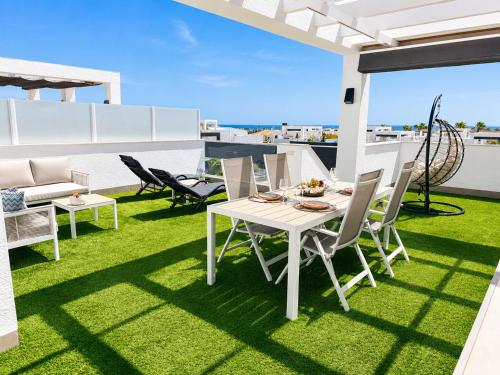 Luxury Penthouse with private Rooftop Terrace