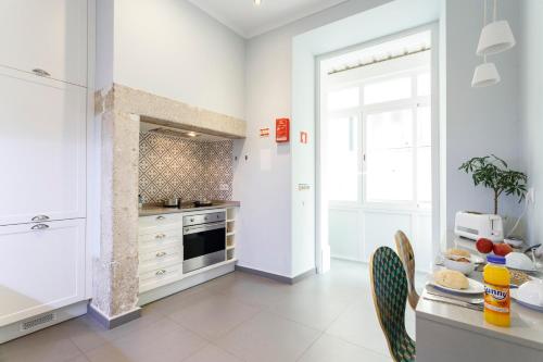 Bedrooms in Shared Apartment in Accommodation in Downtown Lisbon