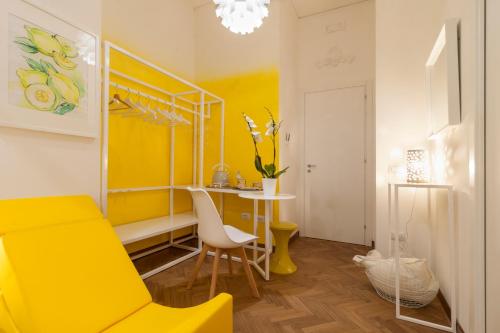 Bilik mandi di Limoncello Rooms