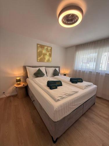 Salute 212, Renovated, Sauna, Jacuzzi, PS5, Free parking