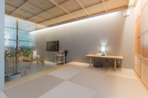 New Home 3BR 1 Min to the Station Namba 8 Min