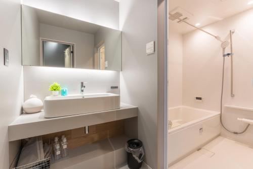 New Home 3BR 1 Min to the Station Namba 8 Min