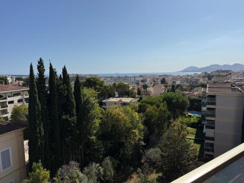 Studio vue mer et piscine Cannes 4 personnes