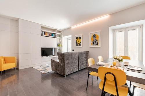 Roma Centro Trevi 2 bedroom Kasa Trevi