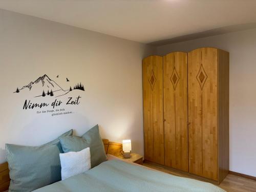 inser Hoamat'l Apartment