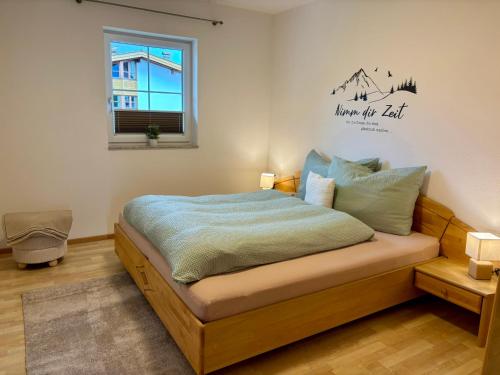 inser Hoamat'l Apartment