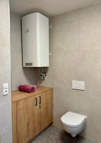 inser Hoamat'l Apartment